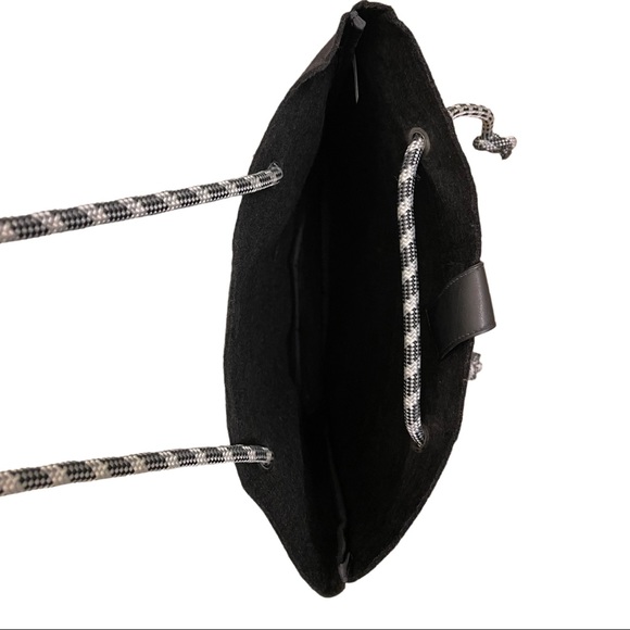 KAVU Vegan Felt Tote Black/Gray LN - Picture 5 of 8